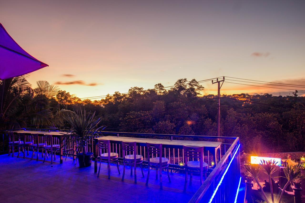 Maha Guru Huts Hotel Nusa Lembongan  Exterior photo